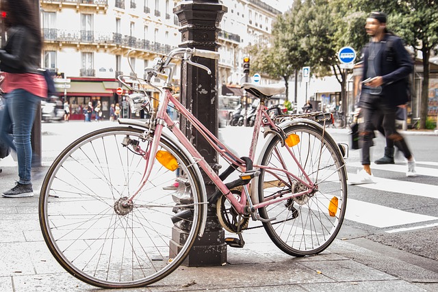 Bicycle in Paris
