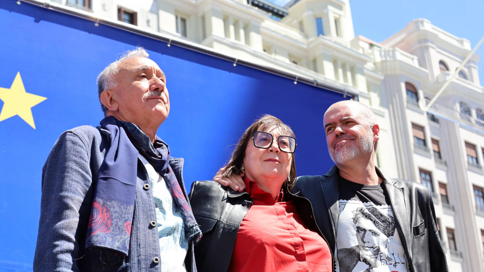 Esther Lynch with Unai Sordo (CCOO) and Pepe Álvarez (UGT).