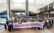 EWCs demonstate outside European Parliament 